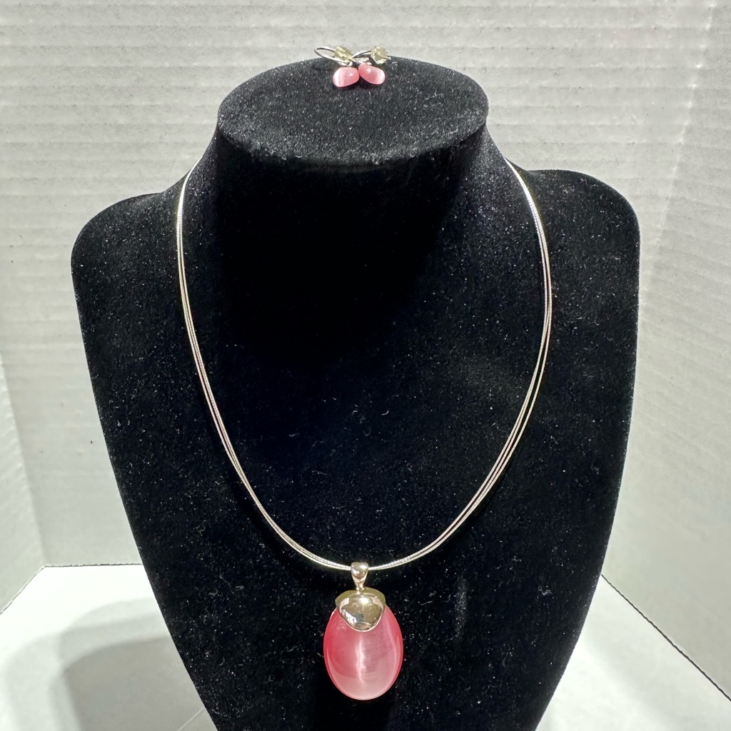 Nu Necklace And Earrings Moon Stone